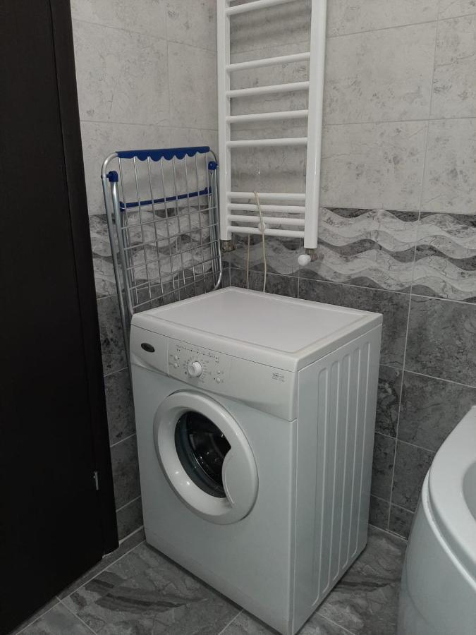 Luxury Daniel Apartament Residence Militari Roşu Extérieur photo