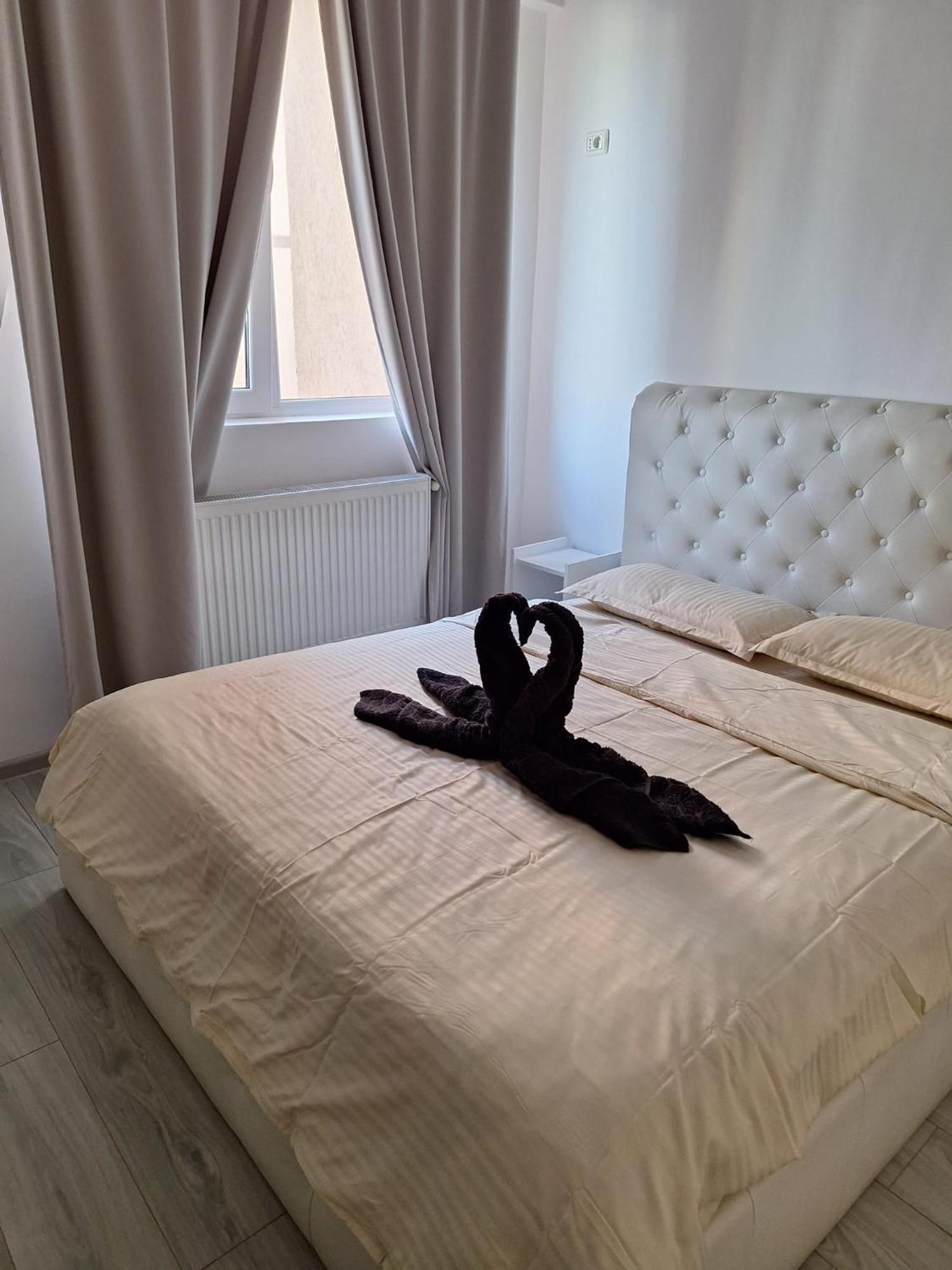 Luxury Daniel Apartament Residence Militari Roşu Extérieur photo